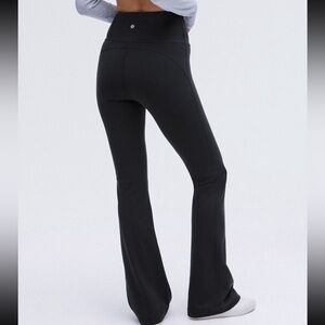 Lululemon groove nulu super high rise flared pant